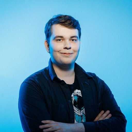 Эрик Шахов