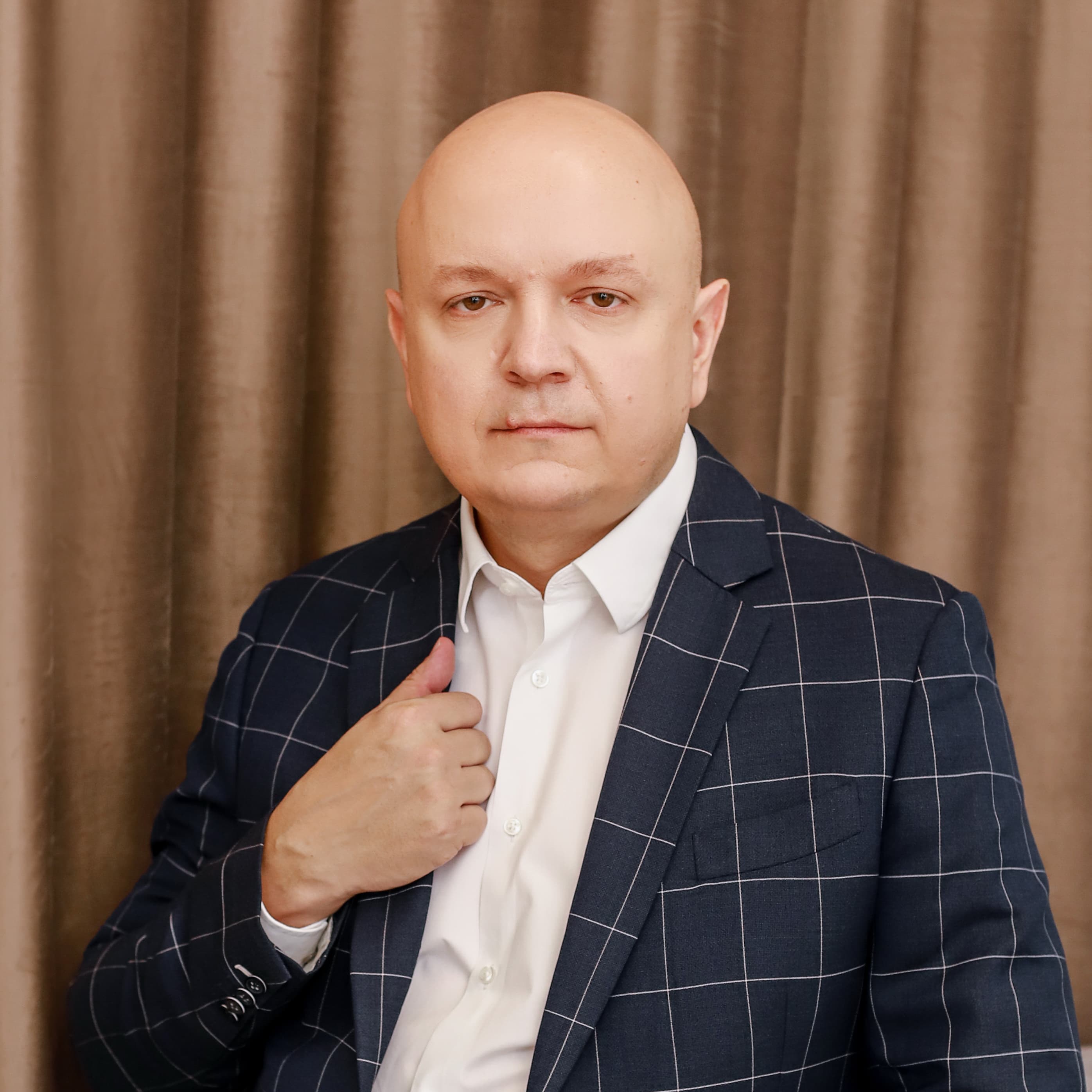 Денис Муравьев