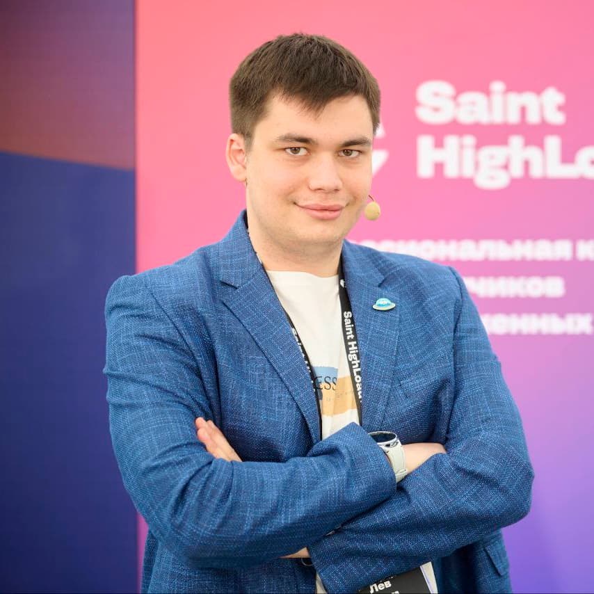 Лев Хакимов